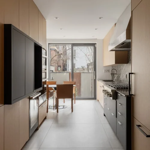 Collier_KitchenviewBack